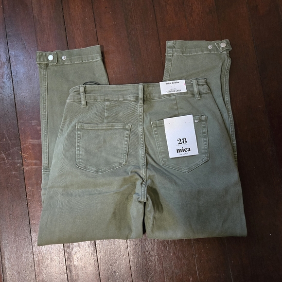 Mica Green Cargo Style High Rise Tapered Crop Straight Leg Pants NEW - Picture 6 of 8